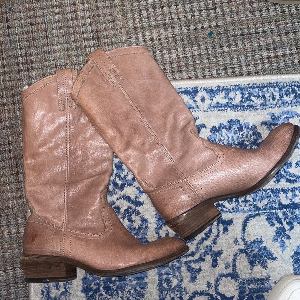 FRYE BOOTS TAN